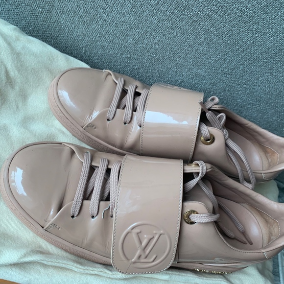 Louis Vuitton NUDE/TAN Frontrow Sneakers - Picture 2 of 8